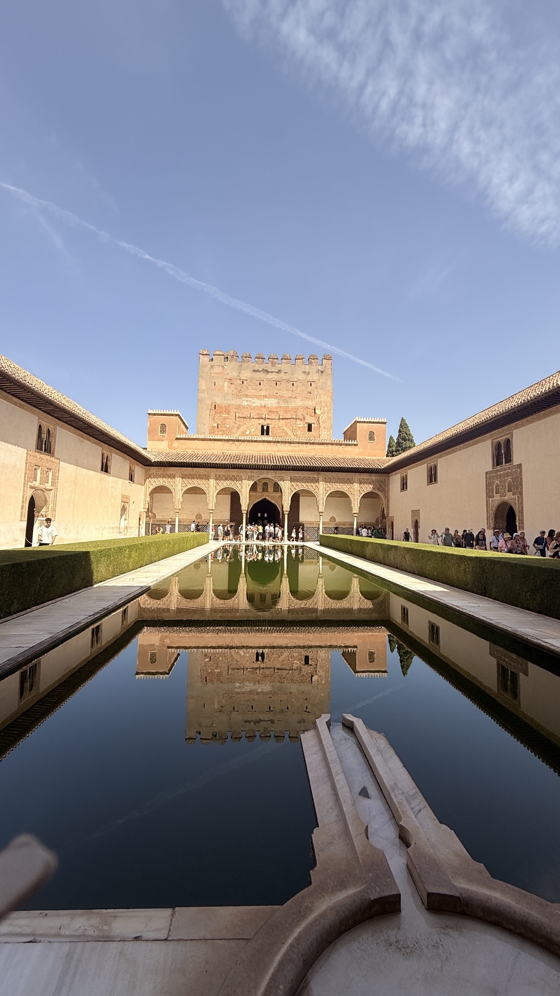 Innenhof der Alhambra in Granada